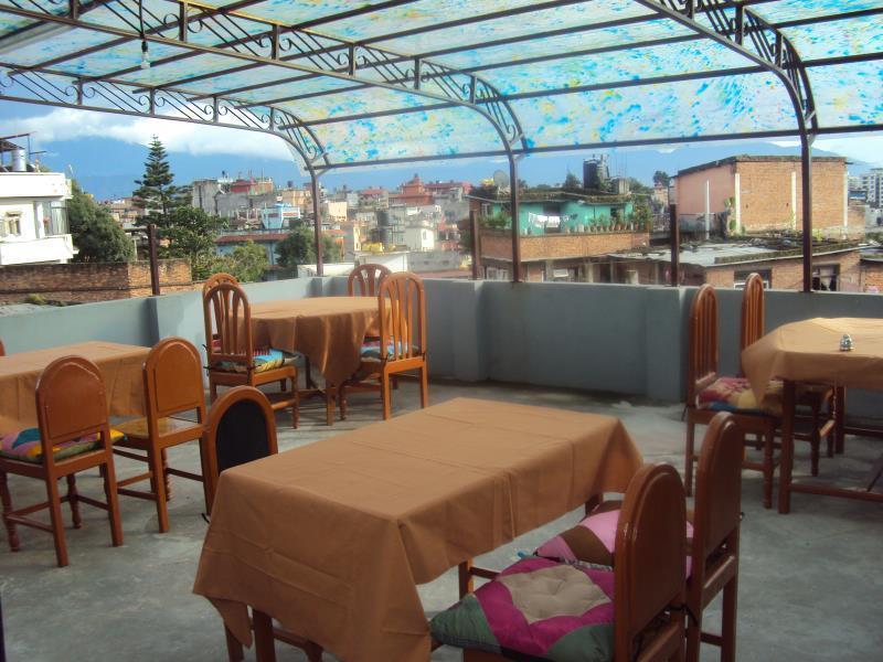 Hotel Nandini Катманду Экстерьер фото